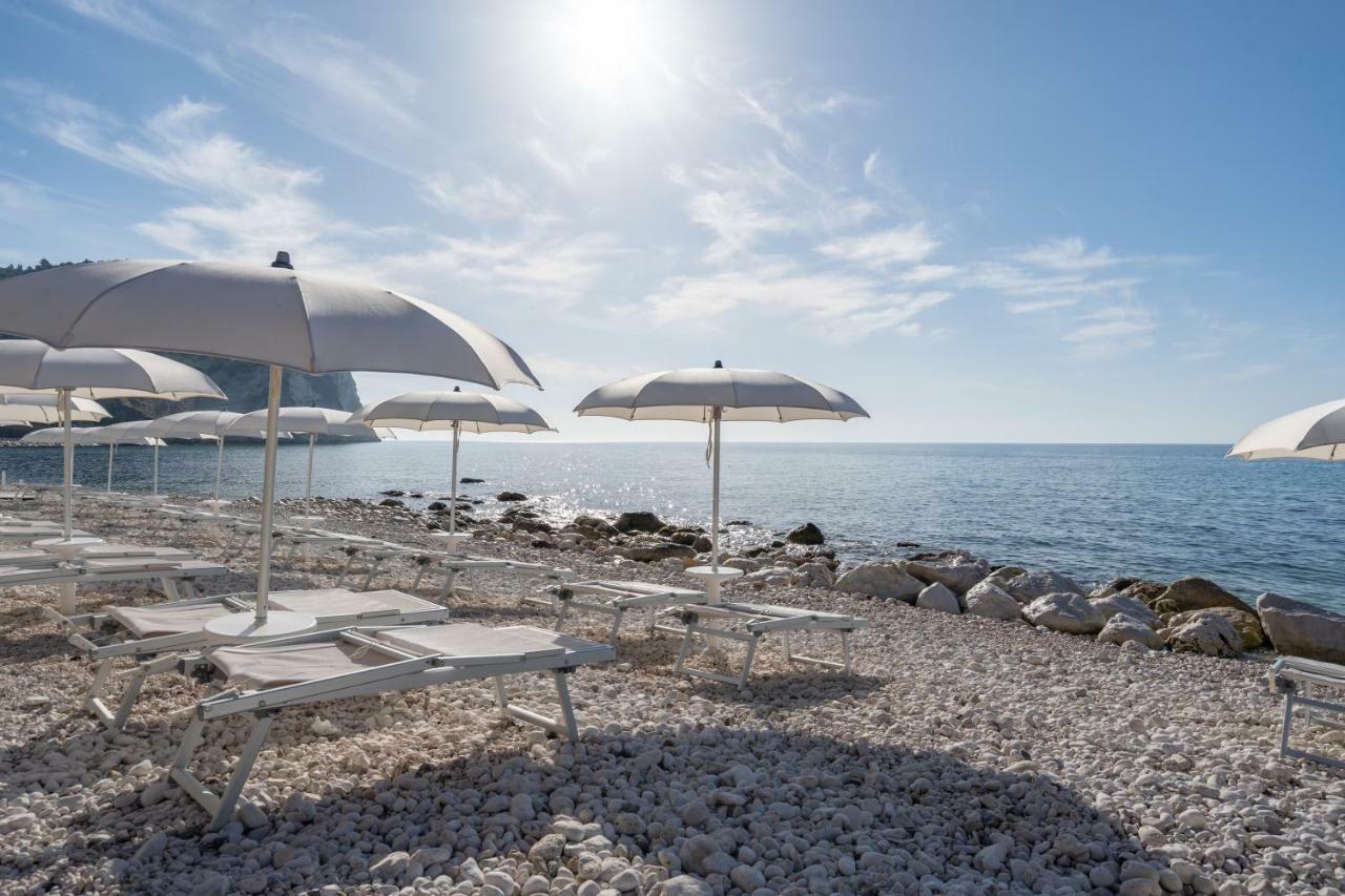 La Casa E Il Mare, Private Bay Hotel Mattinata Exterior photo
