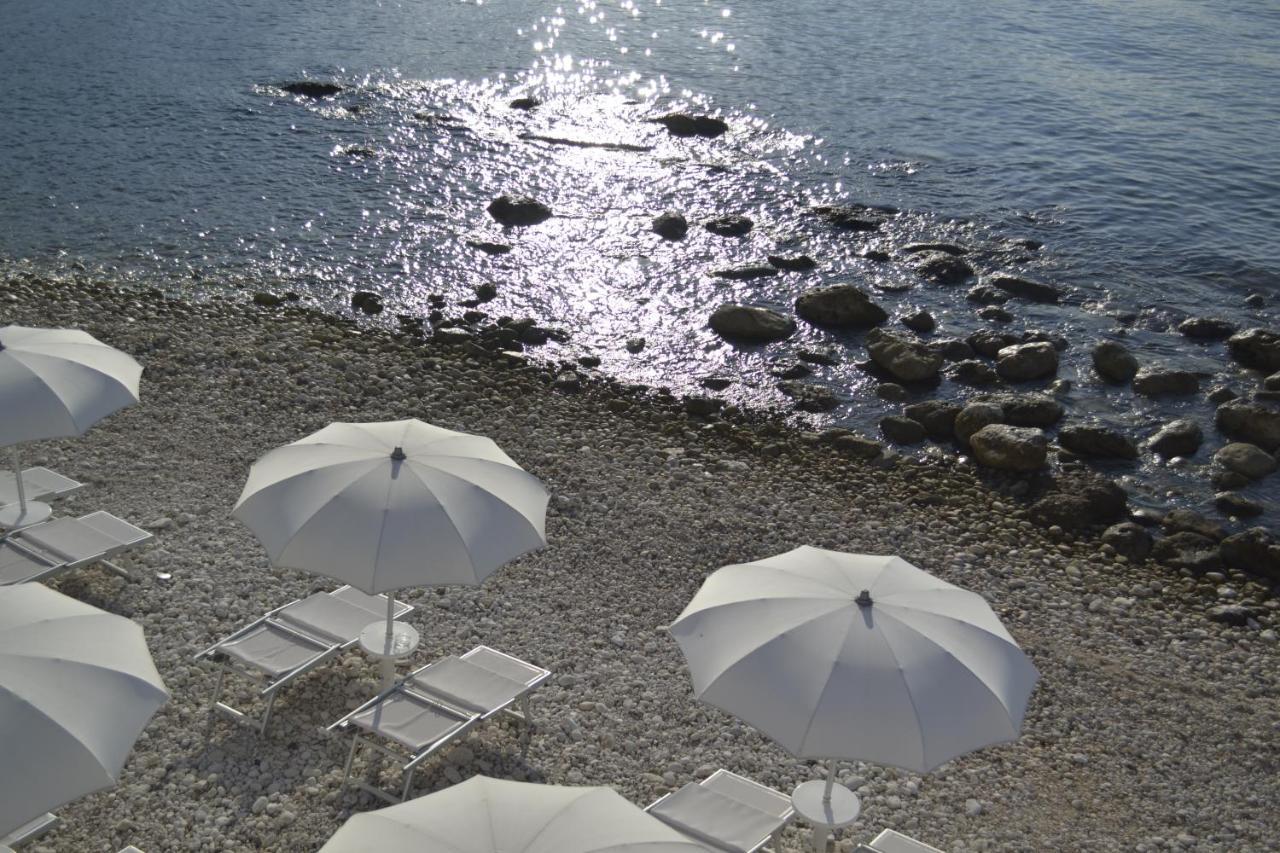 La Casa E Il Mare, Private Bay Hotel Mattinata Exterior photo